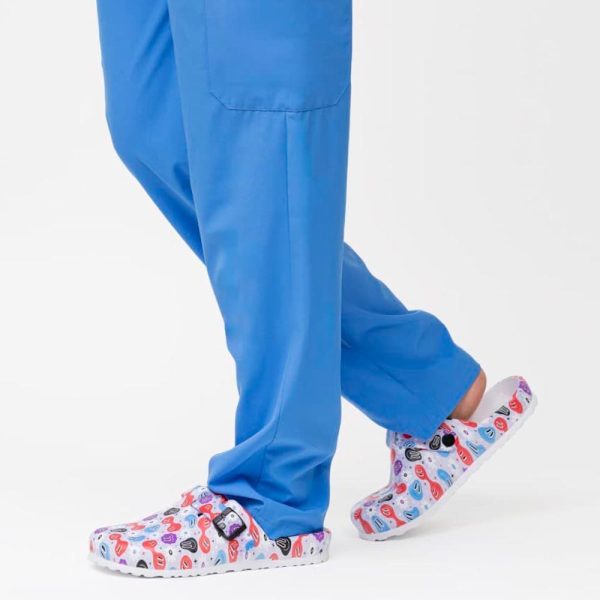 Calzado sanitario estampado caritas en modelo P2016