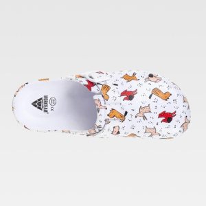 Calzado sanitario estampado caritas en modelo P2016