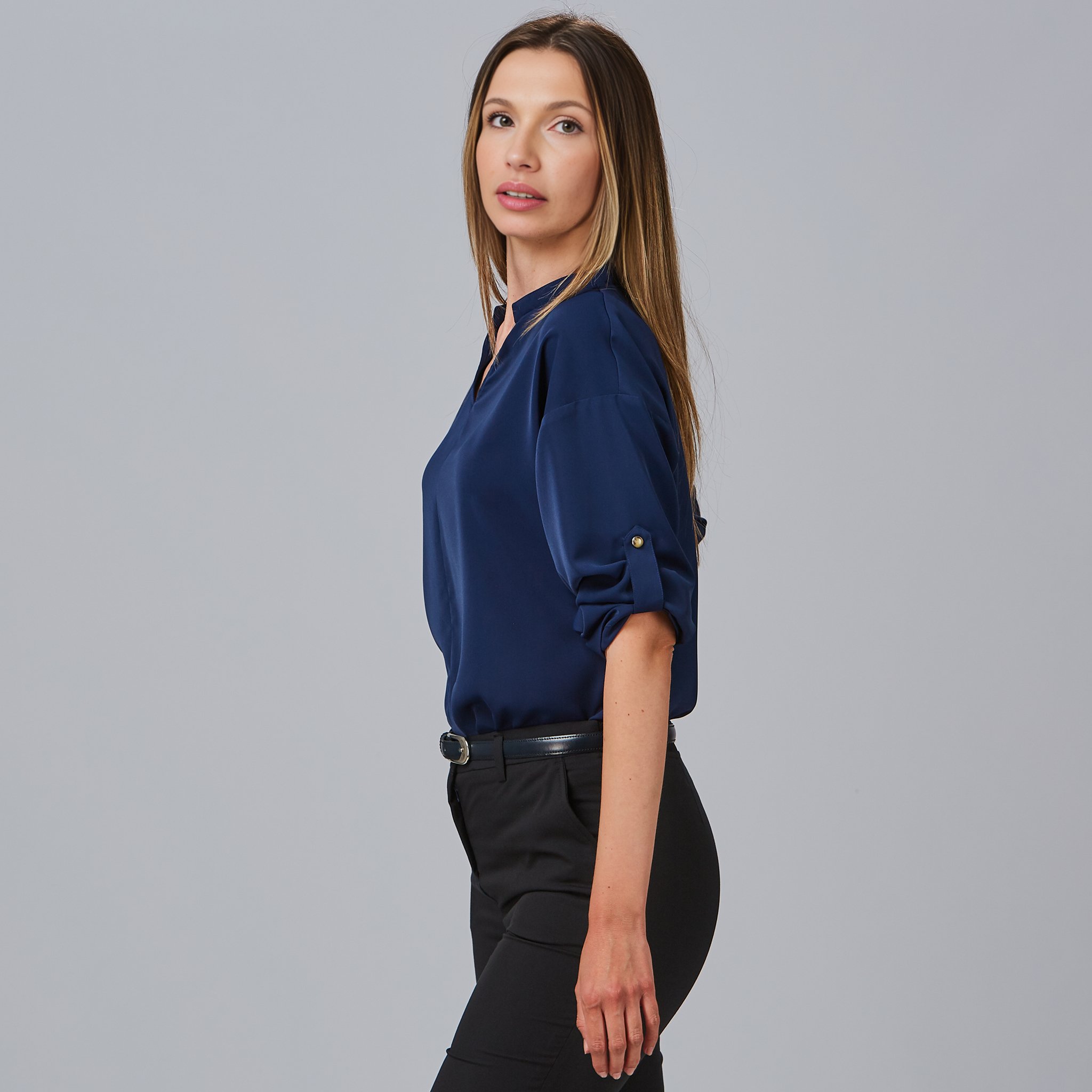 blusa azul marino de mujer de mangas enrollables 240005 perfil